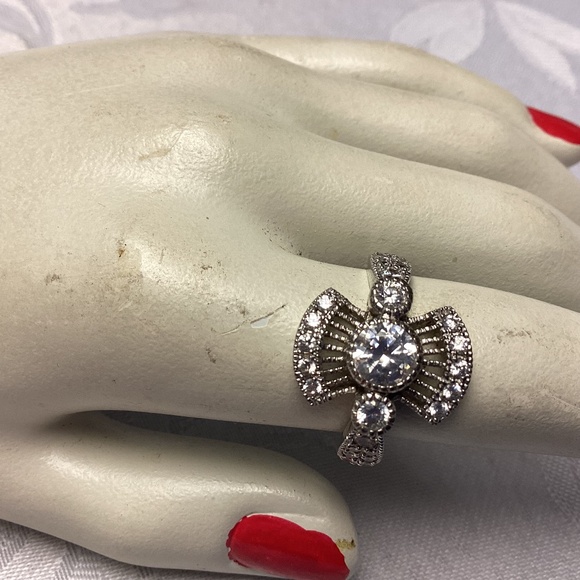ART DECO Cubic zirconia. Sterling cocktail ring size 10 - Picture 1 of 13